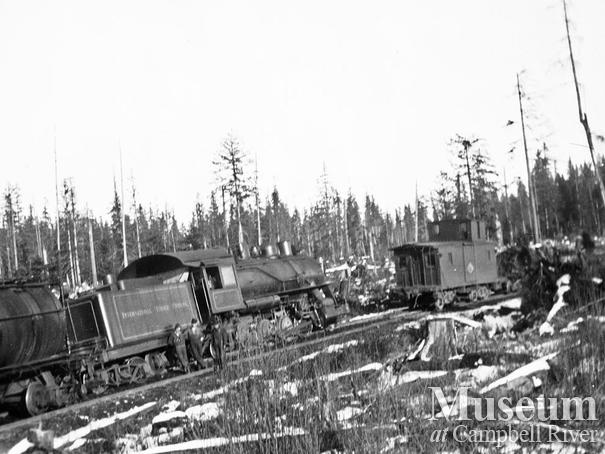 Elk River Timber Co. 5 Spot locomotive derailed