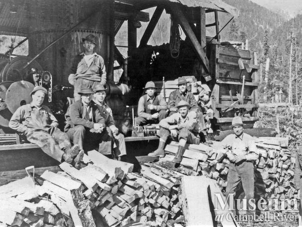 Elk River Timber Co. crew and steam donkey