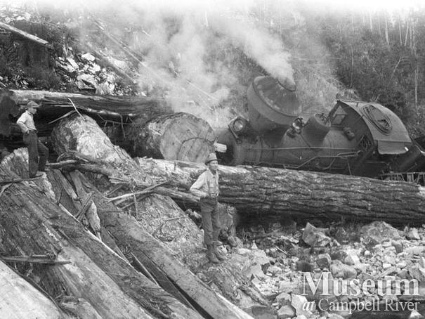 Wood & English shay locomotive off of the tracks at Camp 8