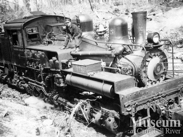 The 5-spot locomotive at Rock Bay